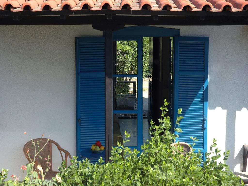 Skites Hotel Bungalows Ouranoupoli Oda fotoğraf